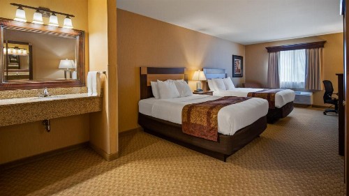 Best Western Crandon Inn & Suites - image 35