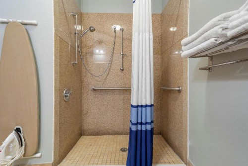 Best Western Wakulla Inn & Suites - image 12