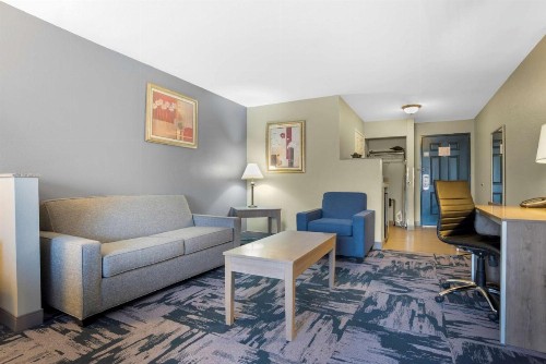 Best Western Wakulla Inn & Suites - image 13