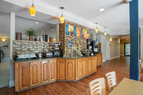 Best Western Wakulla Inn & Suites - image 14