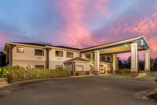 Best Western Wakulla Inn & Suites - image 22
