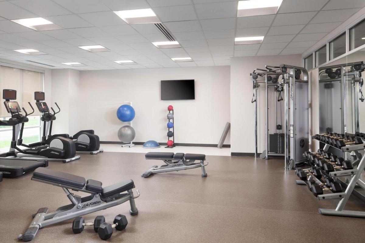 Fairfield Inn & Suites By Marriott Louisville Northeast - image 5