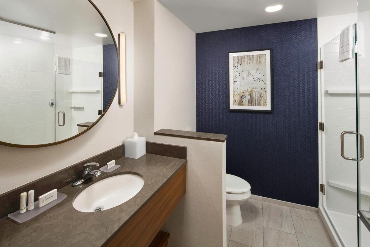 Fairfield Inn & Suites By Marriott Louisville Northeast - image 6