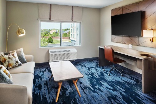 Fairfield Inn & Suites By Marriott Louisville Northeast - image 9