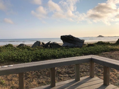 Crescent Beach Motel - image 11