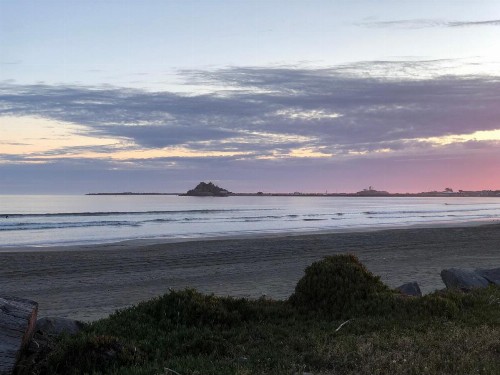Crescent Beach Motel - image 14