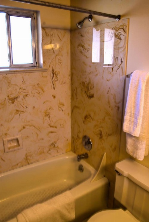 Crescent Beach Motel - image 30