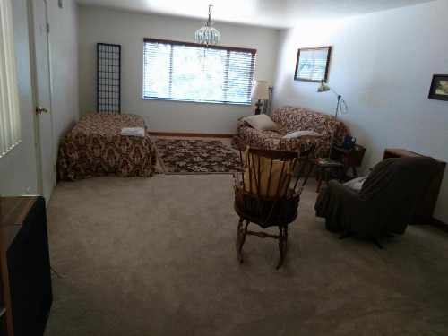 Lakeside Hostel & Guest House - image 9