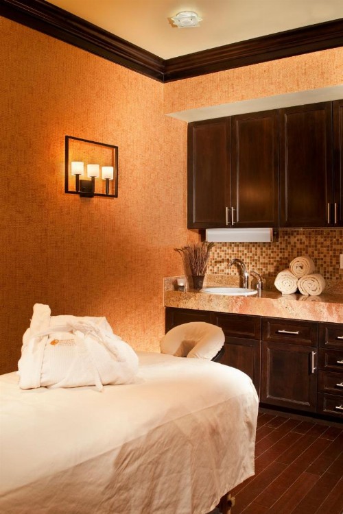 Elevation Hotel & Spa - image 3