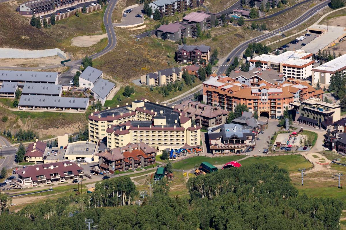 Elevation Hotel & Spa - image 5