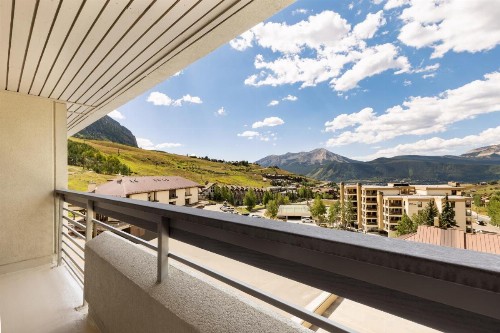 Elevation Hotel & Spa - image 50