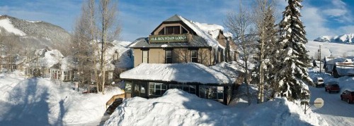 Elk Mountain Lodge - image 12