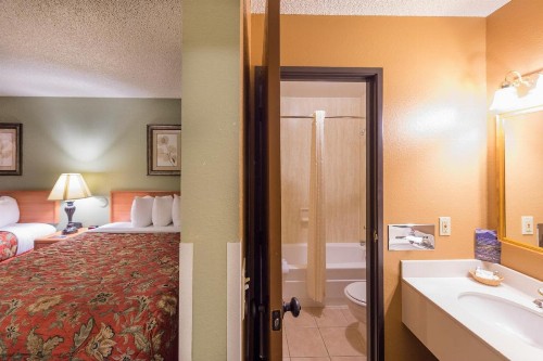 Old Town Inn - image 22