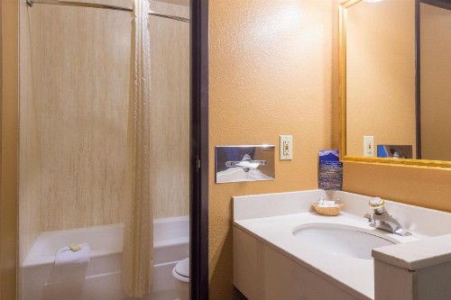 Old Town Inn - image 25