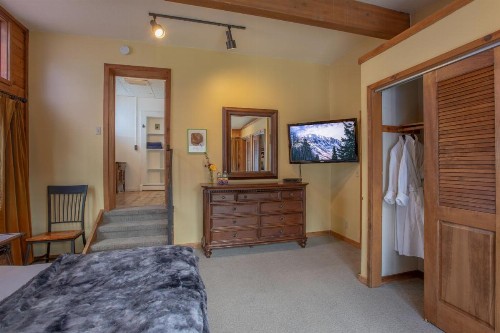 Purple Mountain Bed & Breakfast & Spa - image 15