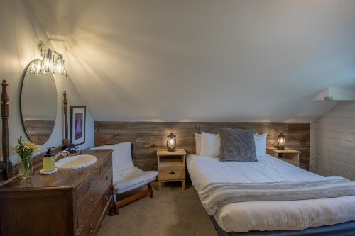 Purple Mountain Bed & Breakfast & Spa - image 5