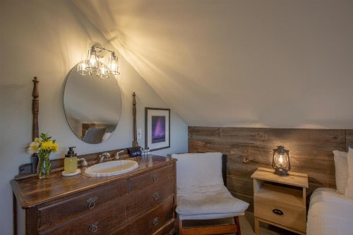 Purple Mountain Bed & Breakfast & Spa - image 7