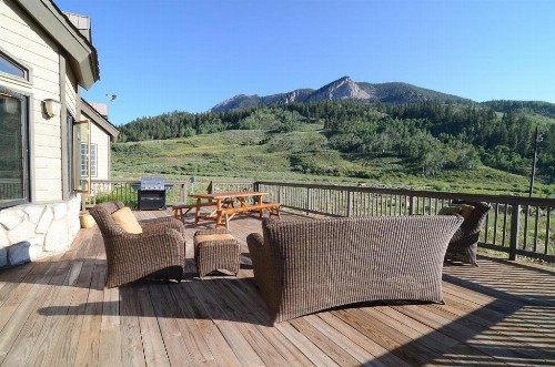 Pet Friendly Sleeps 22 48-Hour Cancellation Breathtaking Views with Hot Tub - Earhart - image 1