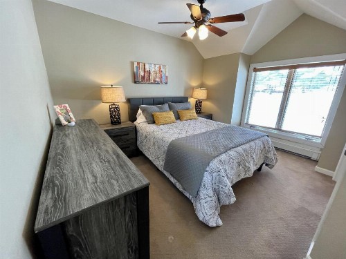 Pet Friendly Sleeps 22 48-Hour Cancellation Breathtaking Views with Hot Tub - Earhart - image 10
