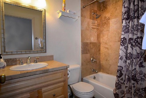 Pet Friendly Sleeps 22 48-Hour Cancellation Breathtaking Views with Hot Tub - Earhart - image 14