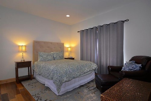 Pet Friendly Sleeps 22 48-Hour Cancellation Breathtaking Views with Hot Tub - Earhart - image 19