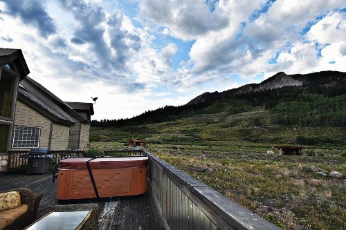 Pet Friendly Sleeps 22 48-Hour Cancellation Breathtaking Views with Hot Tub - Earhart - image 39