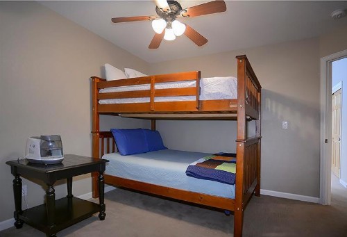 Pet Friendly Sleeps 22 48-Hour Cancellation Breathtaking Views with Hot Tub - Earhart - image 44