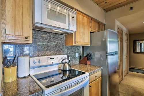 Cozy Crested Butte Condo - Walk to Ski Lift! - image 4