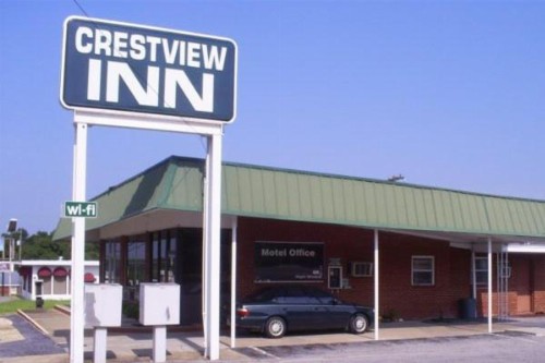 Crestview Inn - image 1