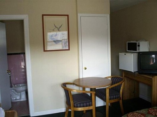 Crestview Inn - image 4
