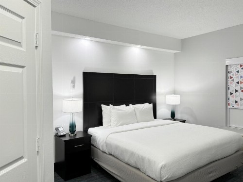 Quality Inn Crestview Near Eglin AFB - image 11