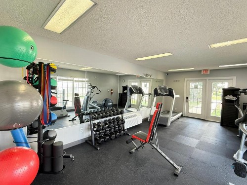 Quality Inn Crestview Near Eglin AFB - image 2