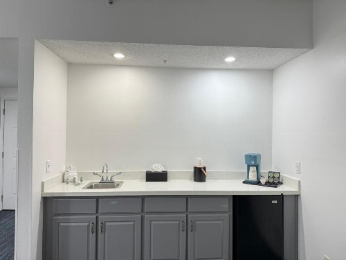 Quality Inn Crestview Near Eglin AFB - image 3