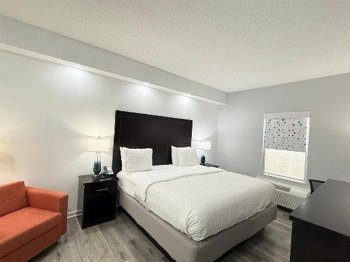 Quality Inn Crestview Near Eglin AFB - image 9