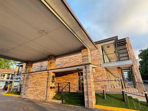 Super 8 by Wyndham Crestview - image 4