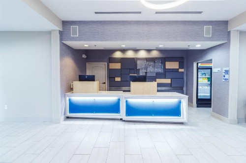 Holiday Inn Express Hotel & Suites Crestview South I-10 an IHG Hotel - image 32