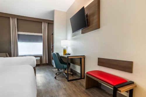 Comfort Inn & Suites Crestview - image 24