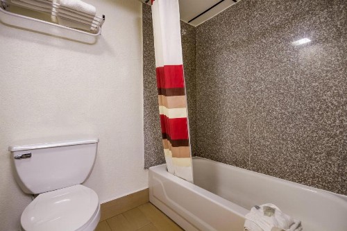 Red Roof Inn Crestview - image 30