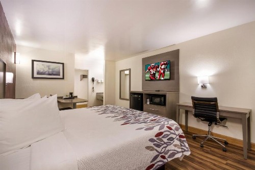 Red Roof Inn Crestview - image 33