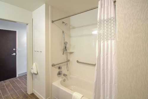 Hampton Inn Crestview South I-10 Fl - image 20