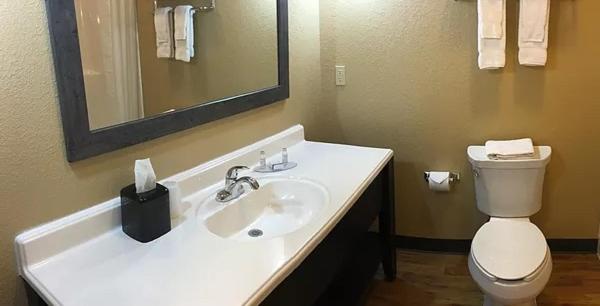 Sagebrush Hotel - image 7