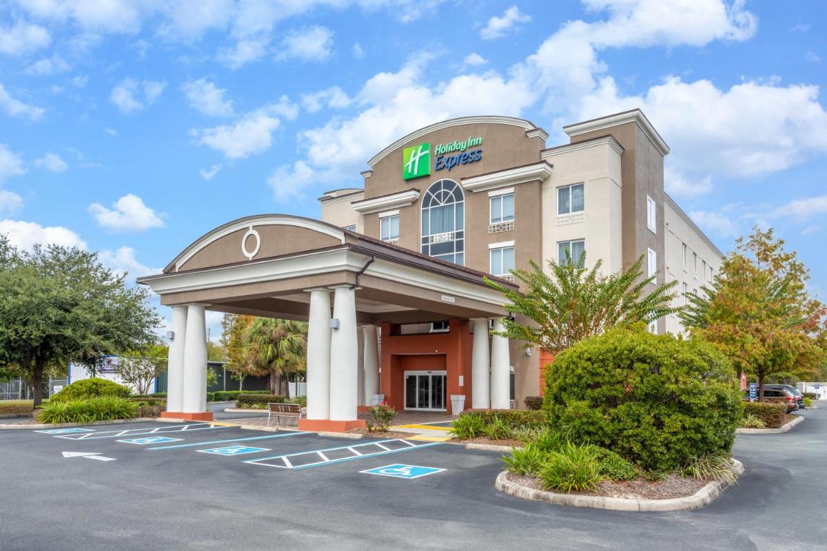 Holiday Inn Express Crystal River an IHG Hotel - main image