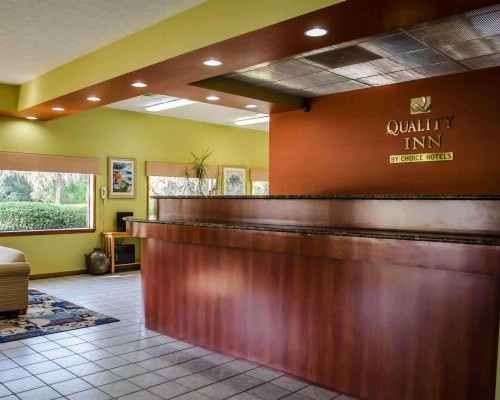 Quality Inn Crystal River - image 3
