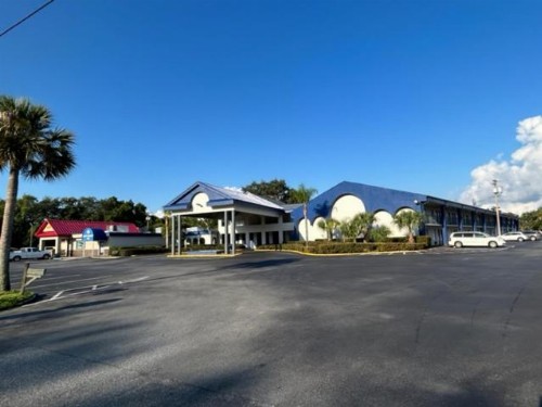 Days Inn by Wyndham Crystal River - image 10