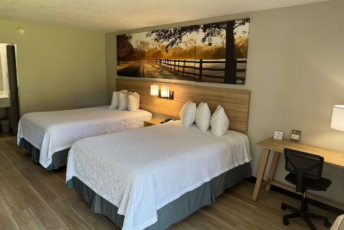 Days Inn by Wyndham Crystal River - image 19