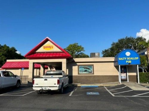 Days Inn by Wyndham Crystal River - image 2