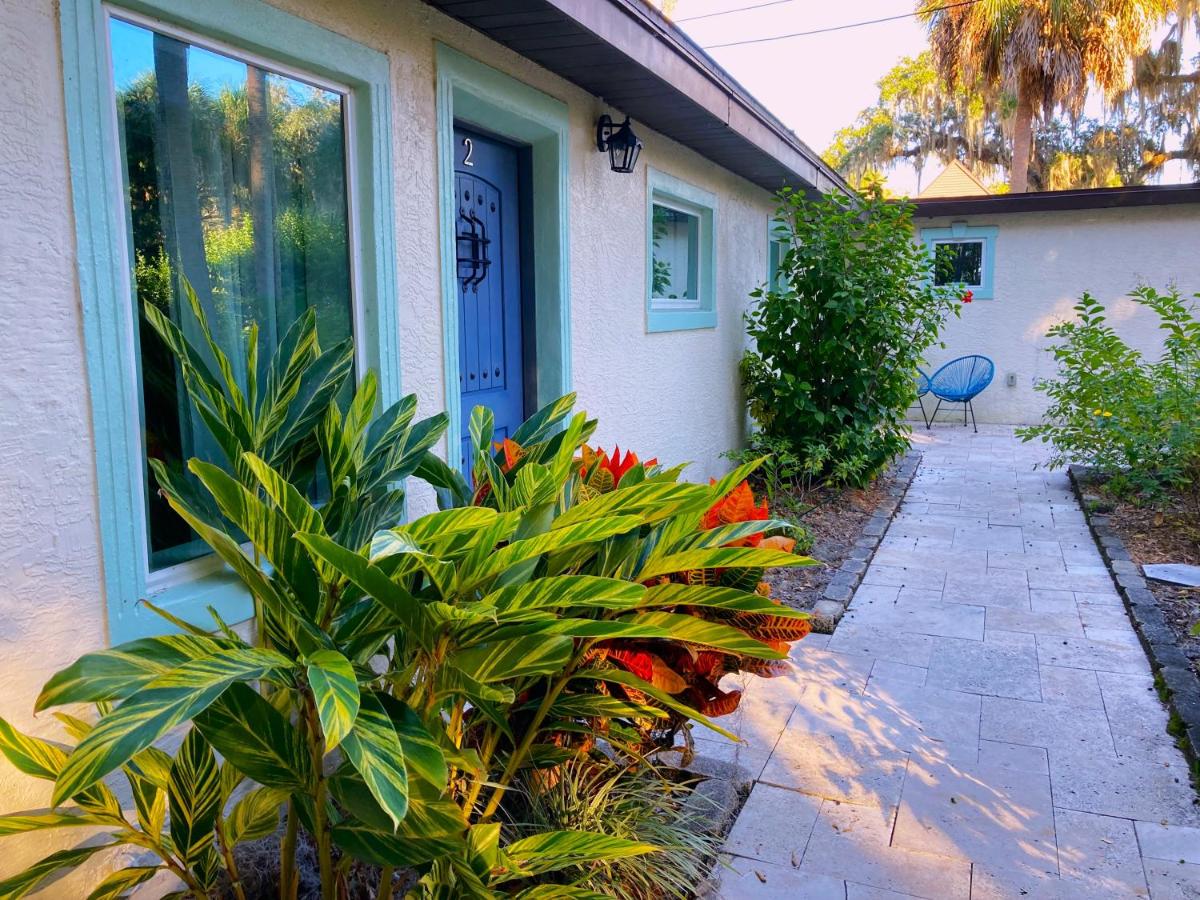 Retreat at Crystal Manatee - image 6