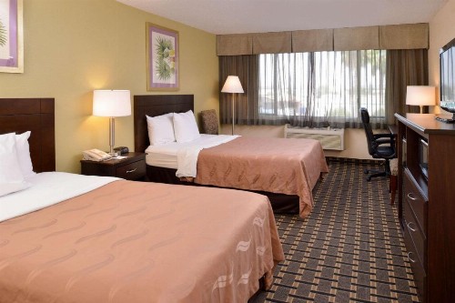 Quality Inn & Suites Montebello - Los Angeles - image 15
