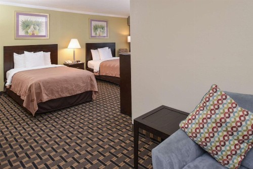 Quality Inn & Suites Montebello - Los Angeles - image 4