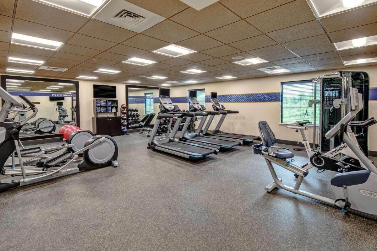 Hampton Inn & Suites Culpeper - image 7